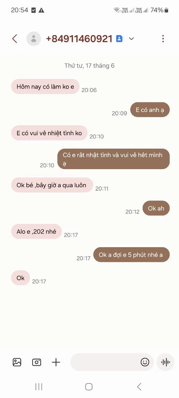 Ảnh checker DoiPhoKhongSo chụp khi gặp VY VY - EM GÁI DÂM NGOAN CHIỀU KHÁCH (ảnh 1/4)