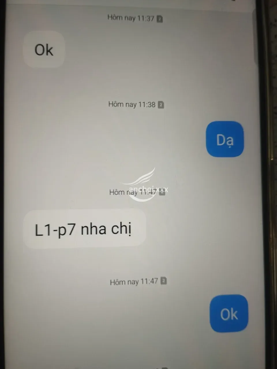 Ảnh checker Luyen chụp khi gặp Kim Ngân- Dáng cao, bím gọn gàng thơm tho (ảnh 1/5)