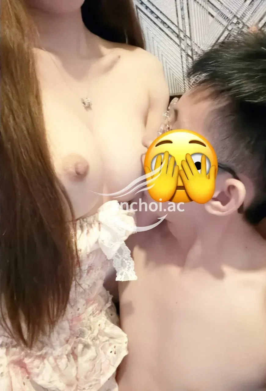Ảnh checker Bonz chụp khi gặp GÁI DÂM MIU MIU BODY GỢI CẢM CHÂN DÀI MIÊN MAN LÀM TÌNH MAX PHÊ (ảnh 3/3)