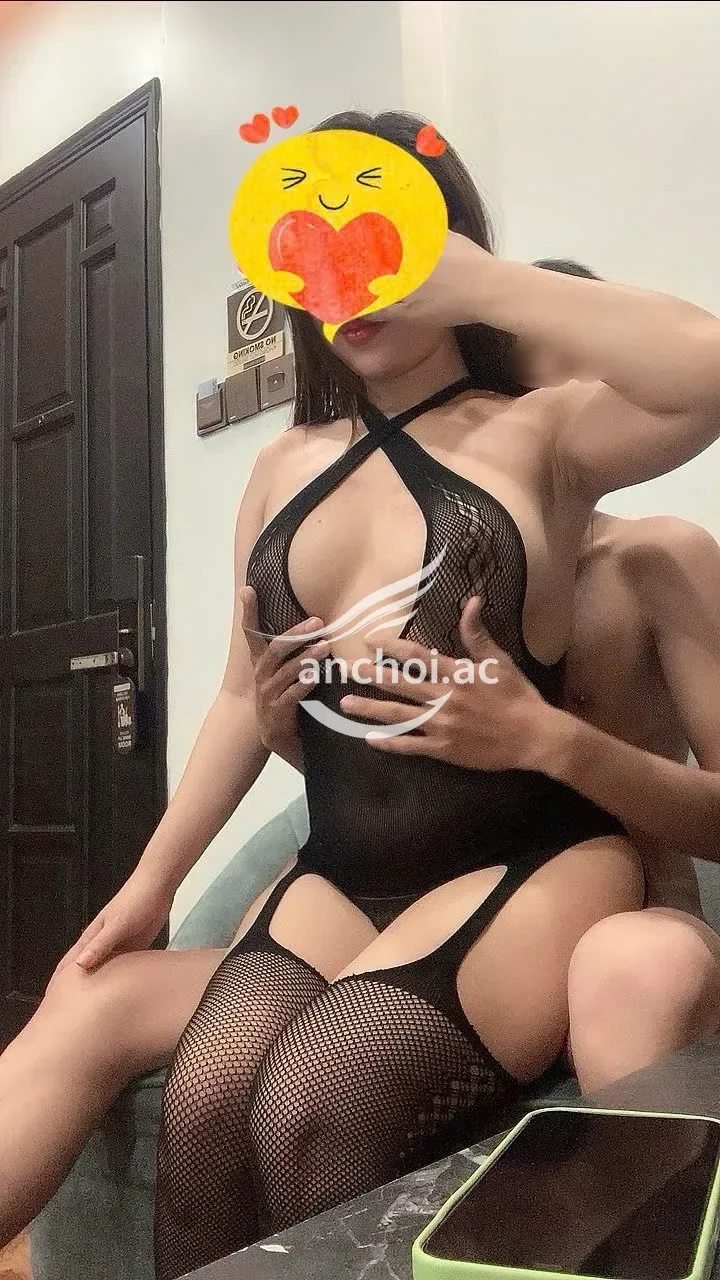 Ảnh checker Sommexx chụp khi gặp Bé Mon_ Dâm nữ body sexy, nước nhiều rất kích thích (ảnh 2/5)