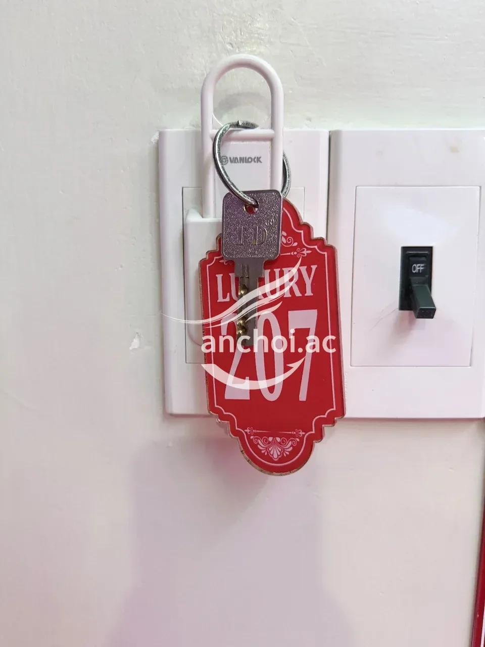 Ảnh checker phamhuyen6878 chụp khi gặp Hot ⭐ Emy Xinh Đẹp Phong Cách Phục Vụ Chuẩn Tình Nhân (ảnh 2/3)
