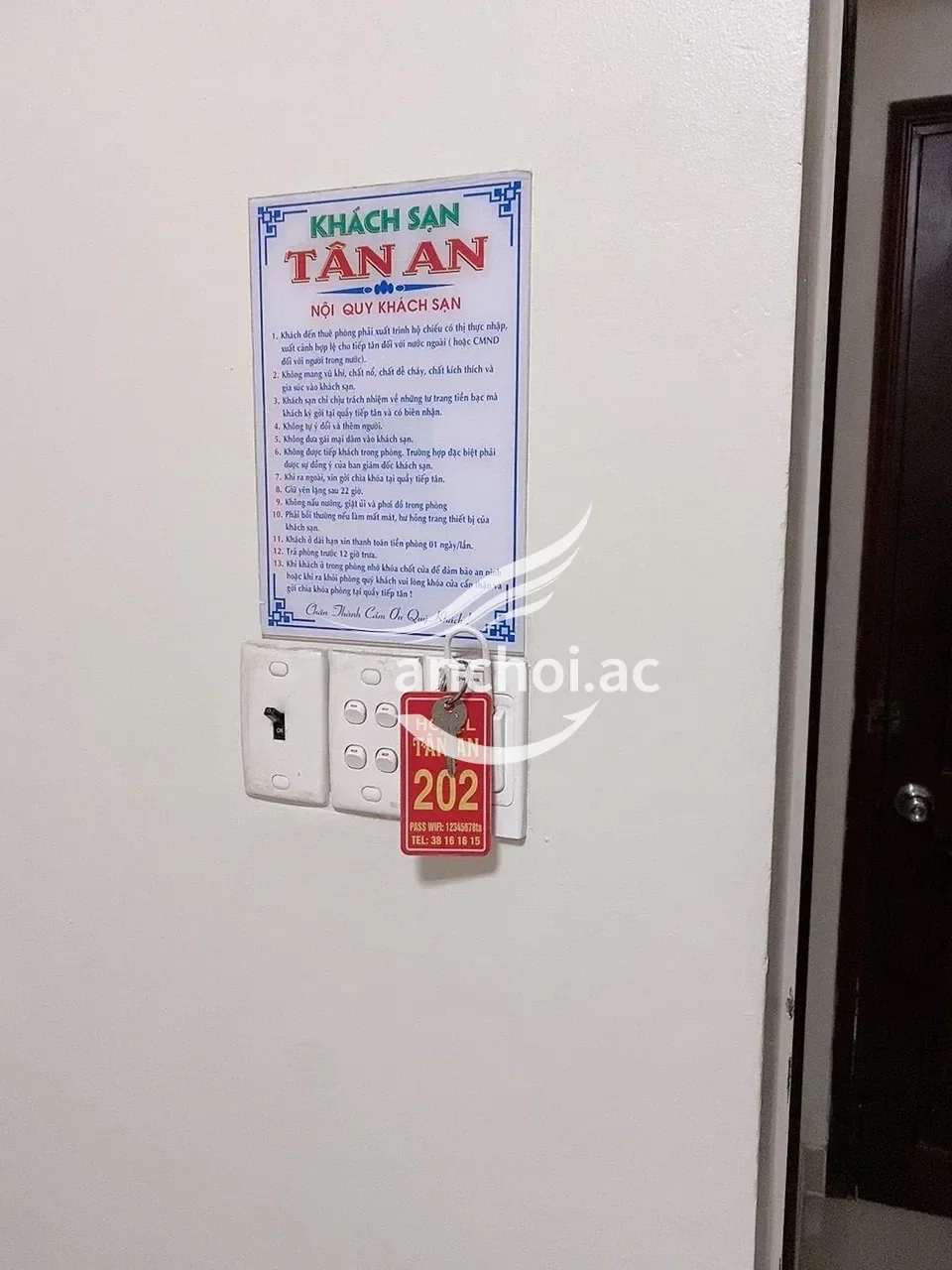 Ảnh checker Thích Đi Chịch chụp khi gặp LY LY - GÁI DÂM MÔNG TO VÚ BỰ CHIỀU KHÁCH (ảnh 4/4)