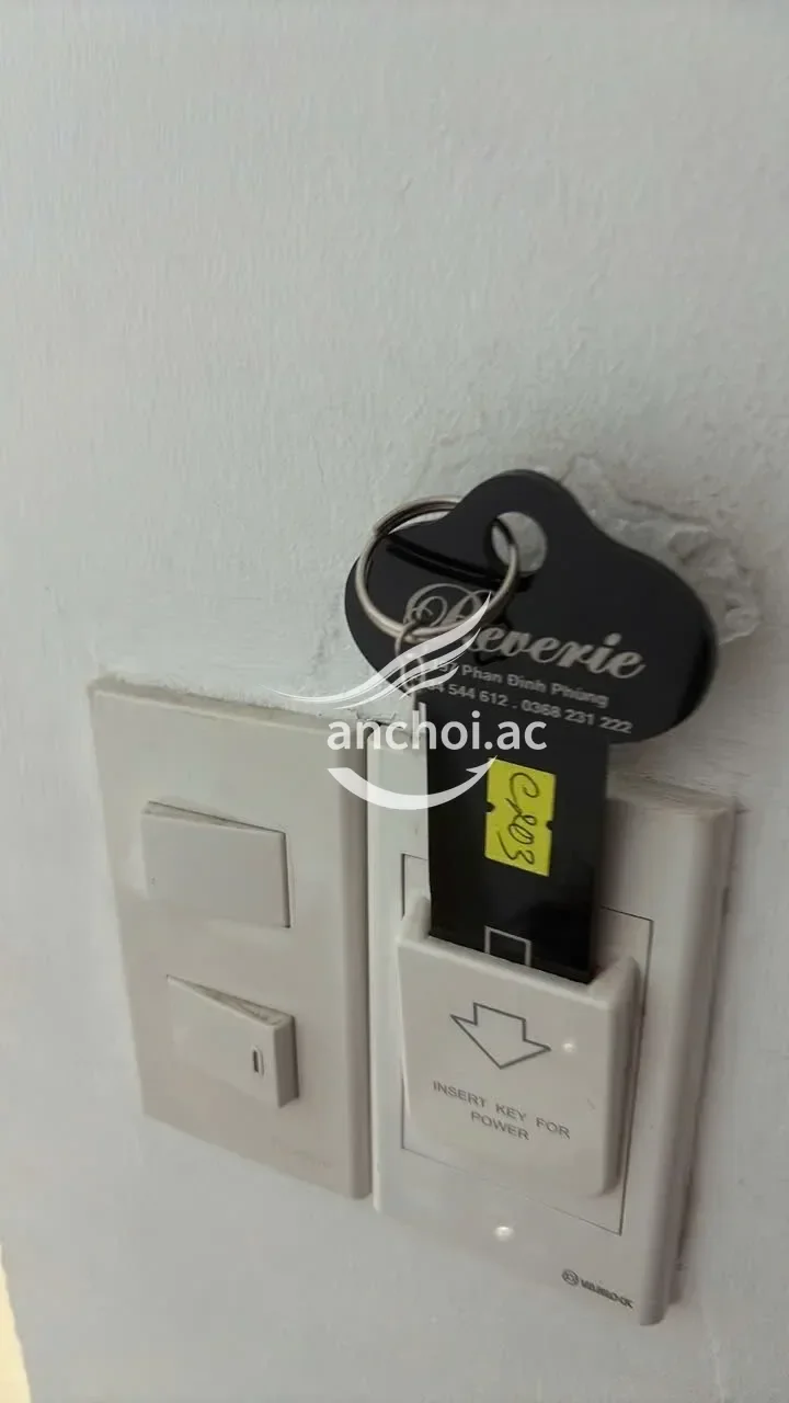 Ảnh checker Lyho chụp khi gặp HOT NGỌC TRINH DÁNG CAO DA TRẮNG ĐẸP, BÍM HỒNG ĐÊ MÊ (ảnh 2/5)