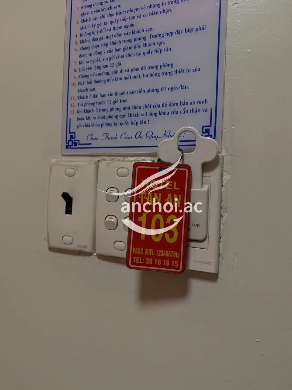 Ảnh checker Sư Phụ Checker chụp khi gặp LY LY - GÁI DÂM MÔNG TO VÚ BỰ CHIỀU KHÁCH (ảnh 2/5)