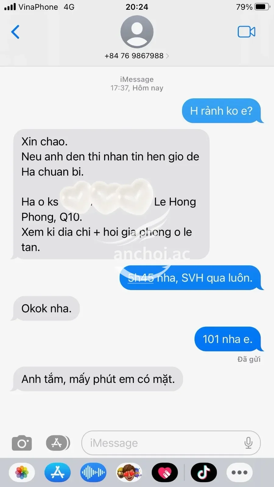 Ảnh checker Thích lol chụp khi gặp TRÚC HÀ - SELLER TÀI CHÍNH (ảnh 1/5)