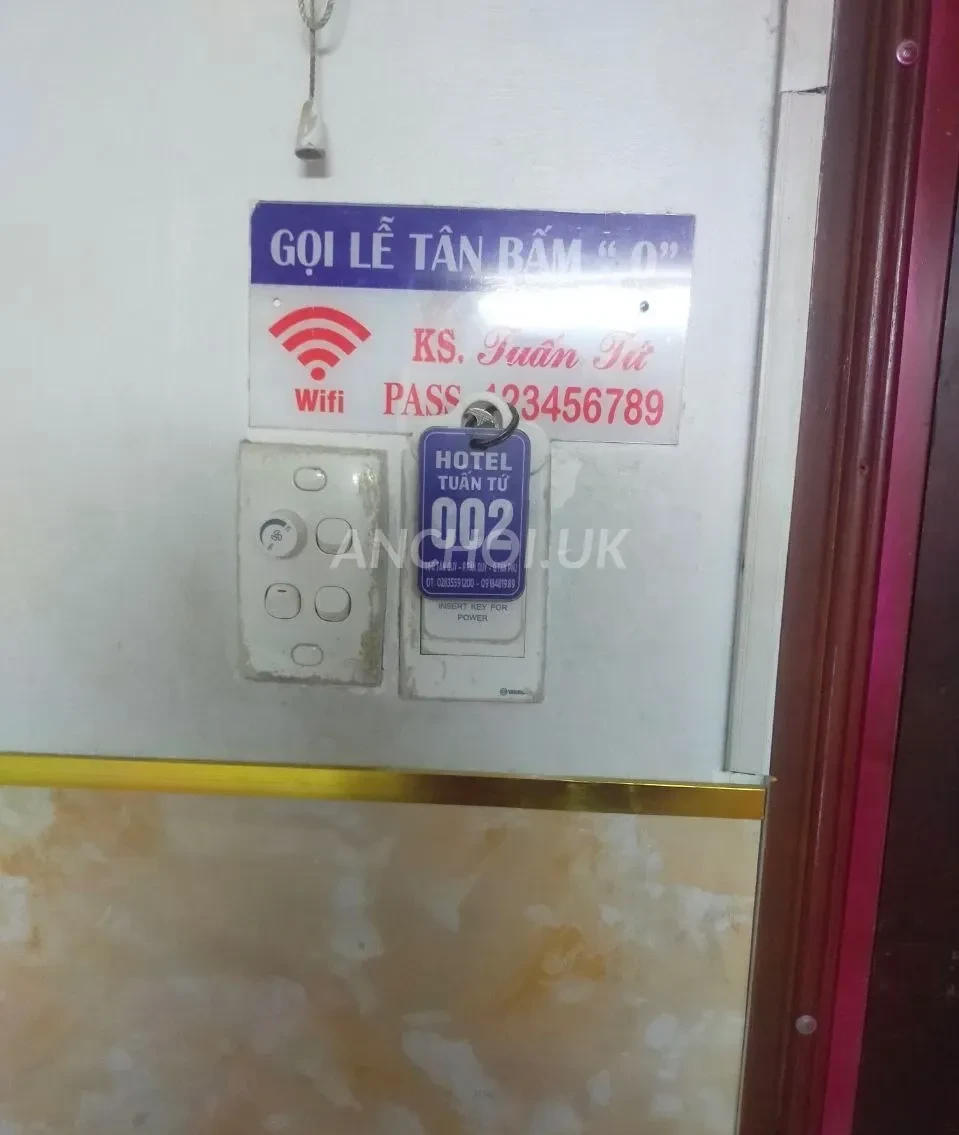 Ảnh checker halinhlinh chụp khi gặp THƯ VY DỄ THƯƠNG VUI VẺ NHIỆT TÌNH  (ảnh 1/4)