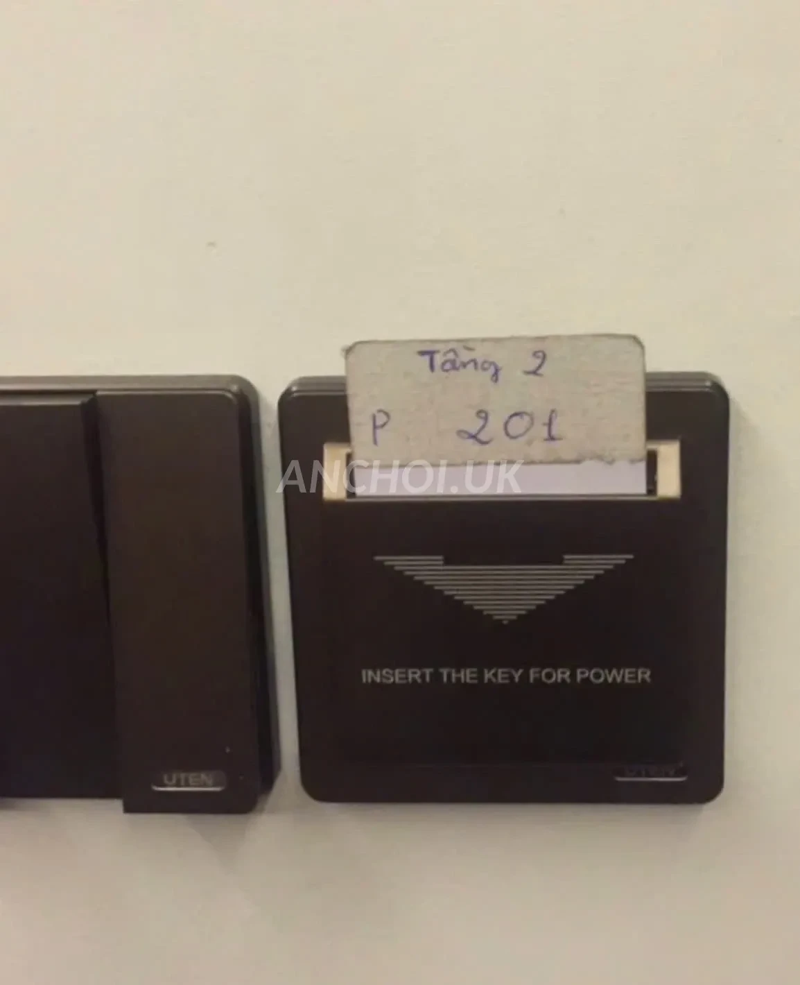 Ảnh checker ngoankhang chụp khi gặp Anh Thư Xinh Đẹp Ngoan Hiền Chiều Khách  (ảnh 4/4)