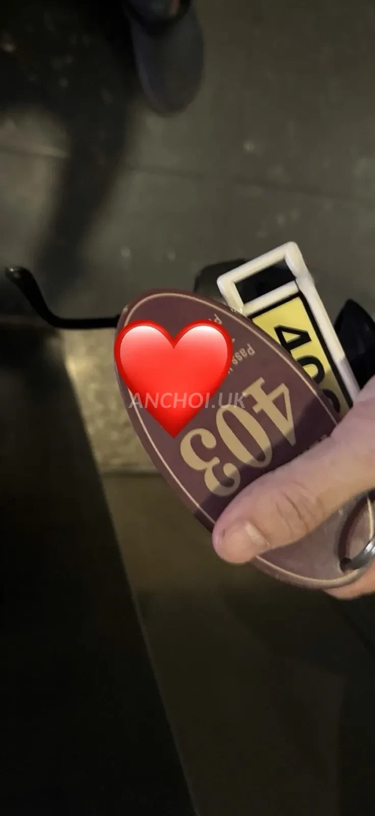 Ảnh checker Tự Thẩm Du chụp khi gặp VÂN ANH - DA TRẮNG - DÁNG XINH - CHIỀU KHÁCH HẾT MÌNH (ảnh 4/5)