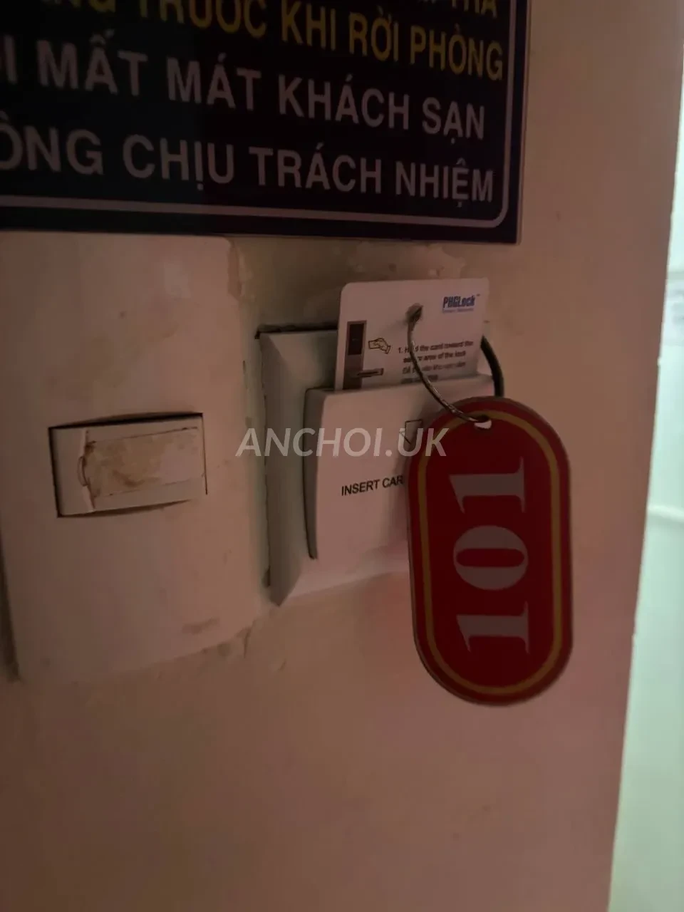Ảnh checker anhkhoa188 chụp khi gặp LINH VY CHUẨN GÁI NGON HÀNG ĐẸP HIẾM CÓ (ảnh 3/5)