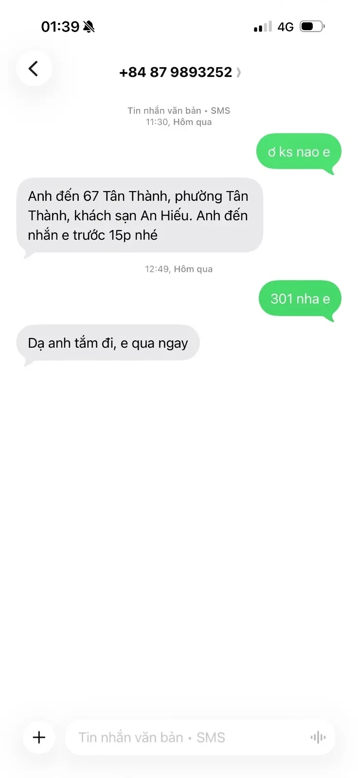Ảnh checker Đỗ Tiến Đạt chụp khi gặp Anh Thư Xinh Đẹp Ngoan Hiền Chiều Khách  (ảnh 3/4)