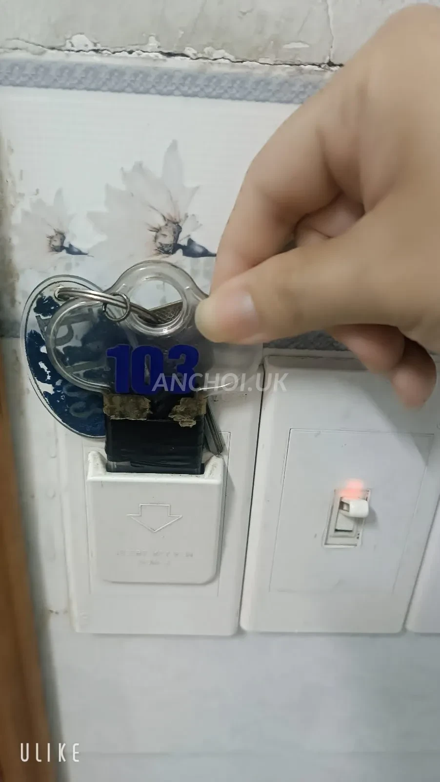 Ảnh checker Jordi chụp khi gặp QUỲNH ANH_ XINH DÂM PHỤC VỤ VUI VẺ (ảnh 3/4)