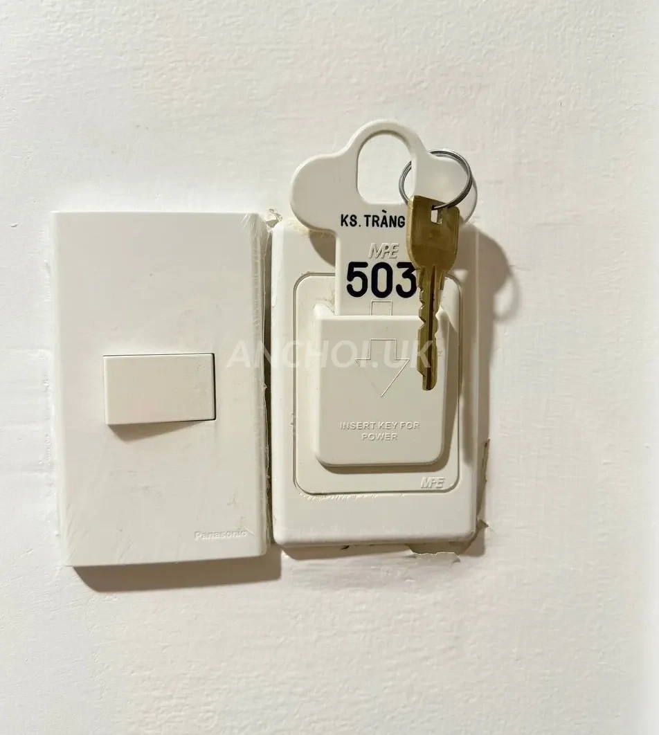 Ảnh checker Đỗ Tiến Đạt chụp khi gặp LINH MIU Chiếc lưỡi đẳng cấp sever gaigu (ảnh 2/4)