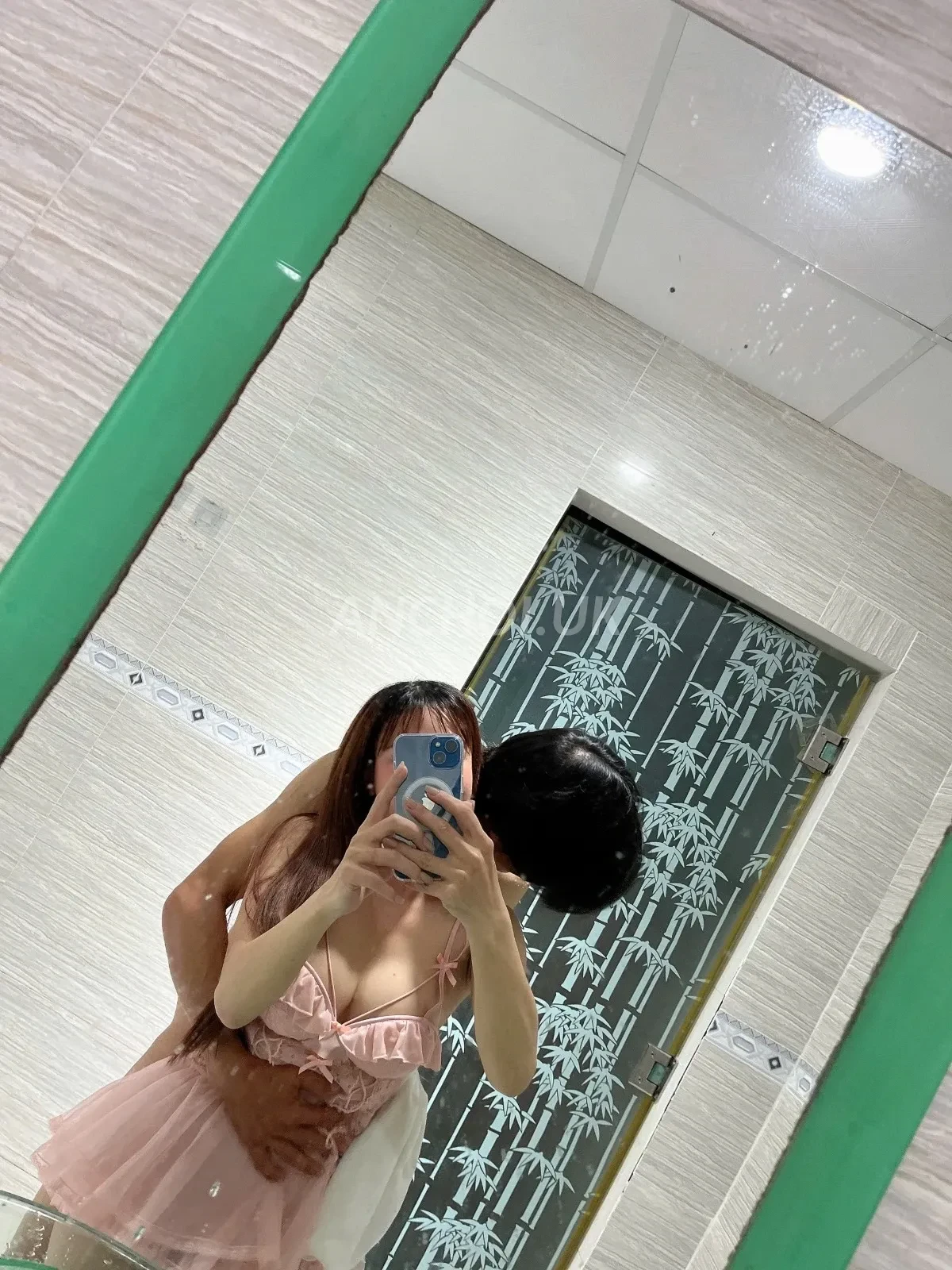 Ảnh checker phuclong1988 chụp khi gặp Bống Em 2kgái tơ ngon❤️body sexy (ảnh 2/4)