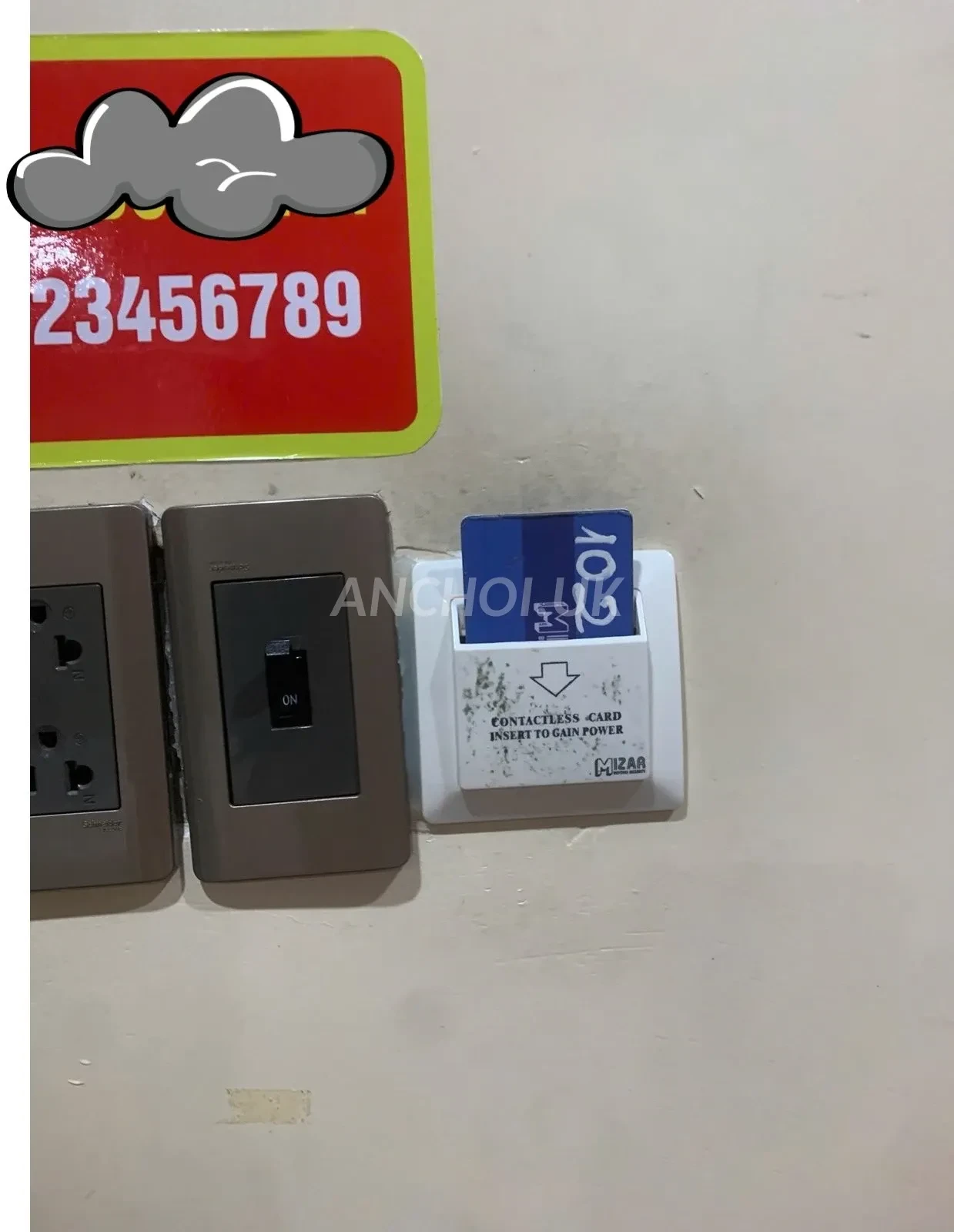 Ảnh checker Long Mã chụp khi gặp Siêu Mẫu LONA - Chân Dài Cực Đẹp, Siêu Mẫu Đích Thực (ảnh 4/5)
